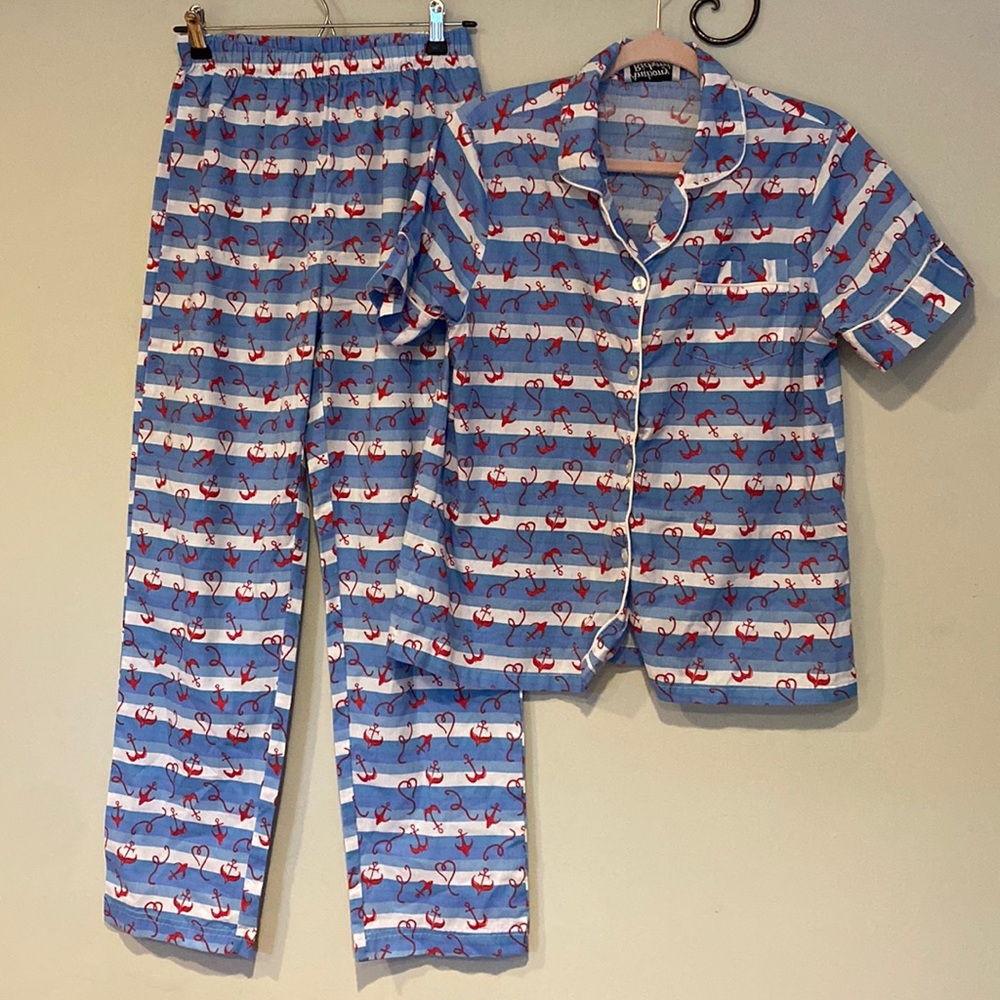 Anthony Richards medium pajama set